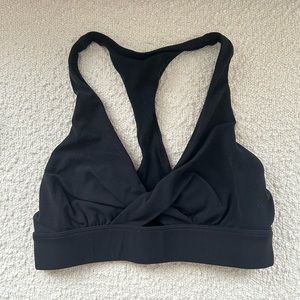 Lululemon Nulu Twist Bra
